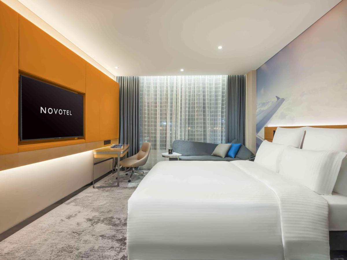 Novotel Guangzhou Baiyun Airport - Canton Fair Free Shuttle Bus & Official Registration Agency Екстериор снимка
