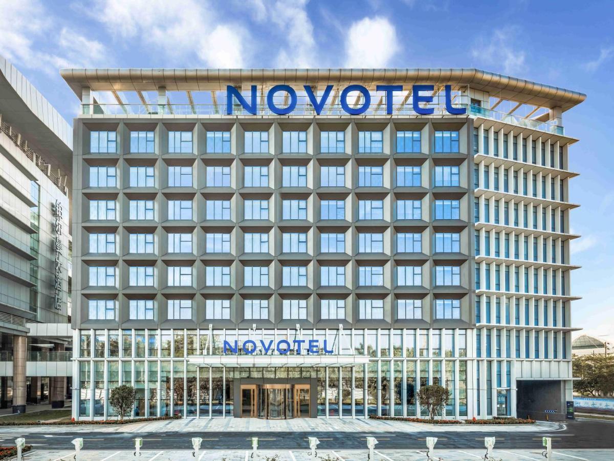Novotel Guangzhou Baiyun Airport - Canton Fair Free Shuttle Bus & Official Registration Agency Екстериор снимка