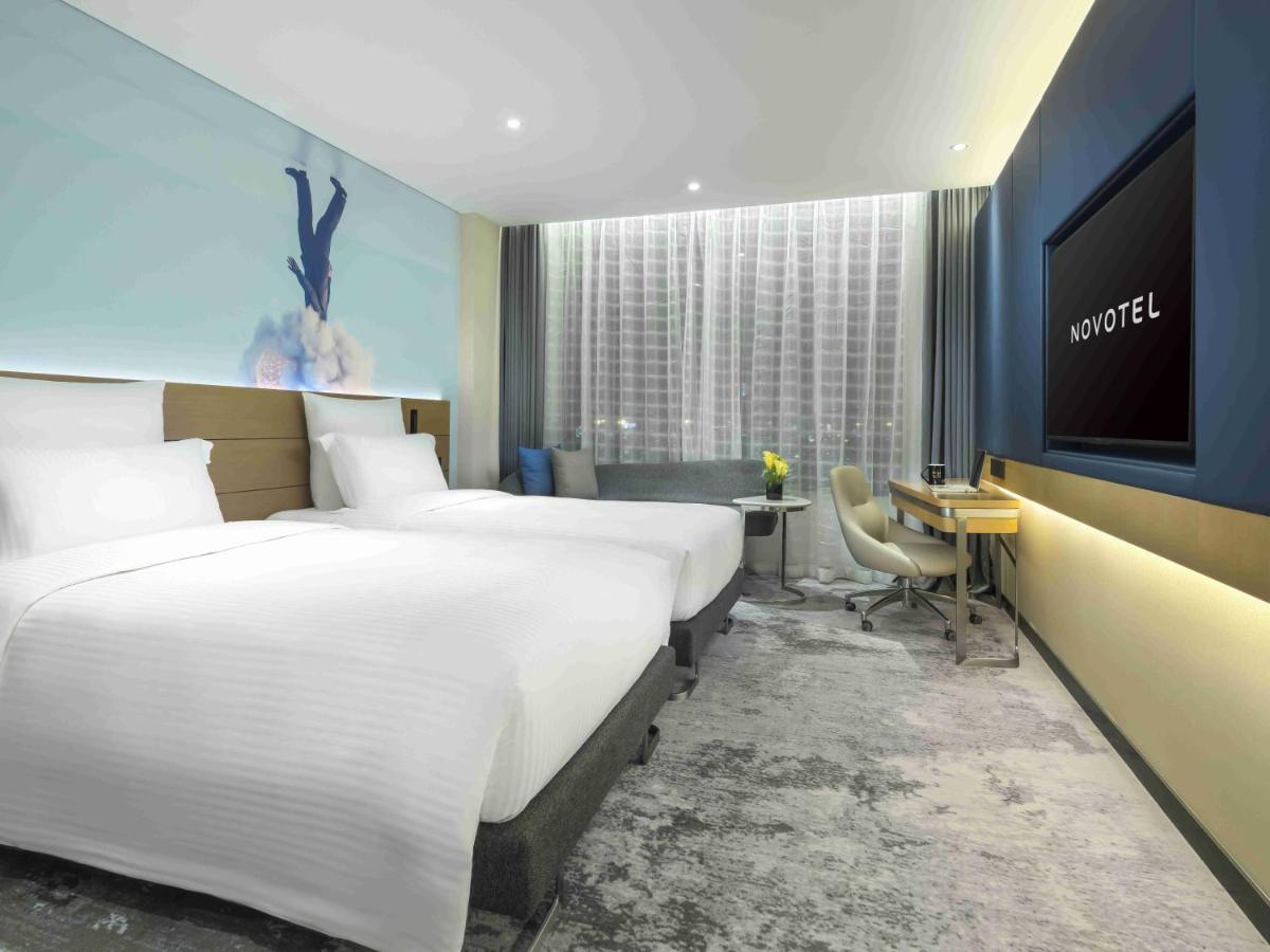 Novotel Guangzhou Baiyun Airport - Canton Fair Free Shuttle Bus & Official Registration Agency Екстериор снимка
