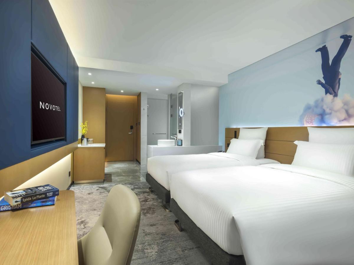 Novotel Guangzhou Baiyun Airport - Canton Fair Free Shuttle Bus & Official Registration Agency Екстериор снимка